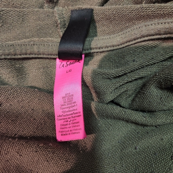 La Senza Green Long Sleeve Hooded Crop Top - Picture 5 of 16